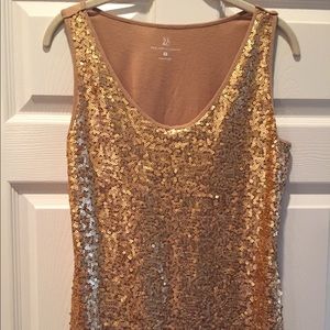 NY&Co gold sequin front tank top NWOT, Sz Medium